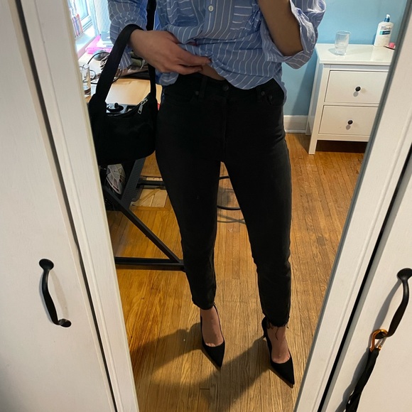 Levi’s wedgie jean - size 26 - dark grey - Picture 2 of 3